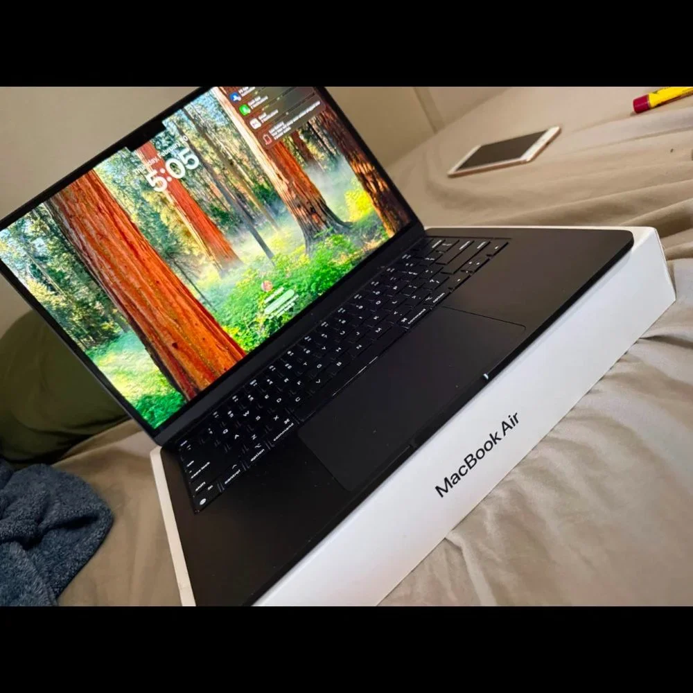 Mac book